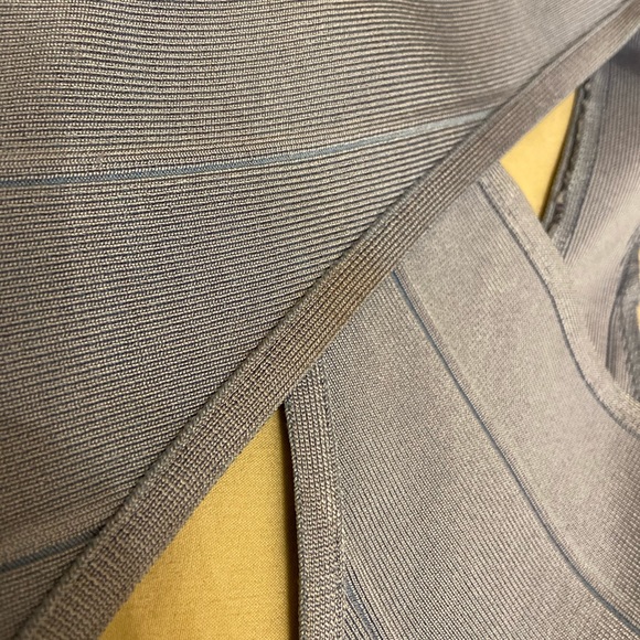 Keyhole Bandage Dress - Picture 2 of 6